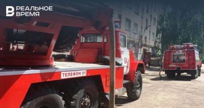 В Татарстане пожарные спасли из горящего дома 11 человек
