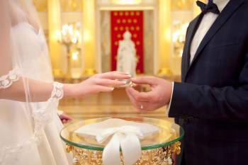В Узбекистане 110 человек заразились "ковидом" на четырех свадьбах. На Юнусабаде одну свадьбу провели три раза за день