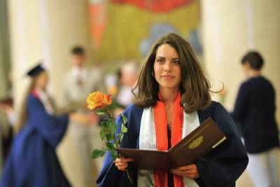 Студенты Сахалинского госуниверситета смогут получать два диплома