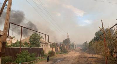 Пожар на Луганщине не удается потушить самолетами из-за боевиков