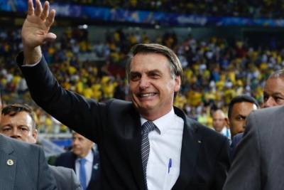 Президента Бразилии решили засудить из-за коронавируса