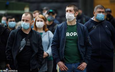 В Украине резко выросло число зараженных коронавирусом: более 800 новых случаев
