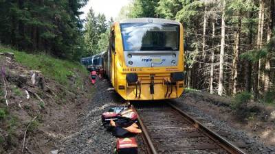 В Чехии столкнулись два пассажирских поезда: есть жертвы и пострадавшие