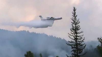 В Бурятию для борьбы с природными пожарами прибыл самолет-амфибия Бе-200