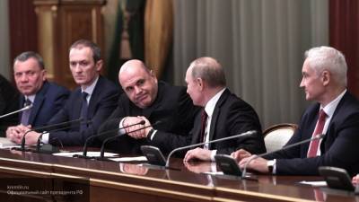 Кабмин РФ выделит 13,5 млрд рублей на пособия по безработице
