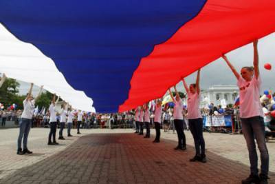 Член ОП предложила Путину перенести День России на 1 июля