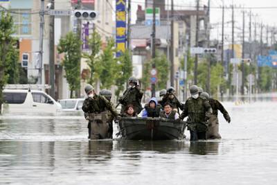 Больше 50 человек погибли из-за наводнения в Японии