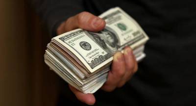 Курс доллара к открытию межбанка вырос на 4 копейки
