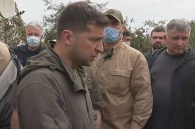 Зеленский прибыл с рабочим визитом в Луганскую обл. из- за масштабных лесных пожаров. Видео