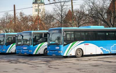 Пассажиры автобусов до Валки и Валмиеры не сдаются врачам
