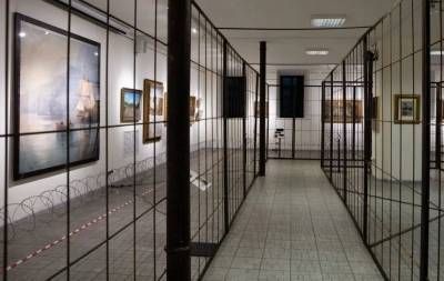 Выставку картин из коллекции семьи Порошенко продлили до конца июля
