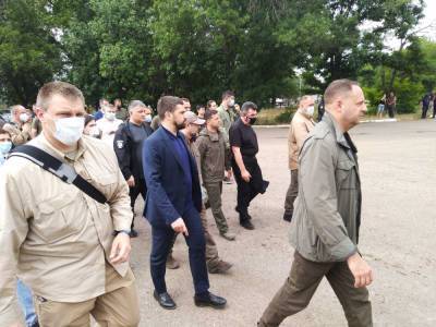 Зеленский прибыл в Луганскую область: цель и подробности визита