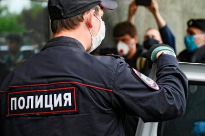 Майора российской полиции заподозрили в убийстве подполковника из-за цветов