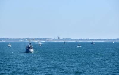 Украинский флот провел поход в Черном море
