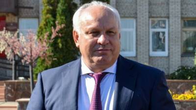«Выходит за рамки норм»: Политолог о пьяном вождении мэра Саяногорска