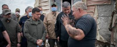 Зеленский приехал в Донбасс из-за лесных пожаров