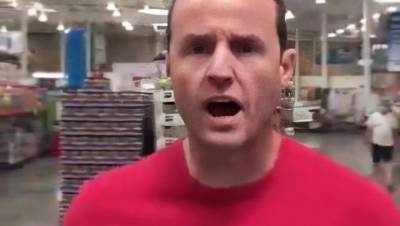 Жителя Флориды уволили с работы после вирусного видео, на котором он кричит на клиентов Costco