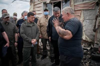 Зеленский: Потерявшие в результате пожара на Луганщине жилье получат по 300 тысяч