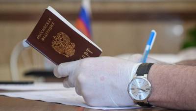 Совфед одобрил закон об упрощении получения гражданства России