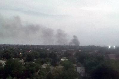 Под Донецком в районе ДАП сильный пожар: видео