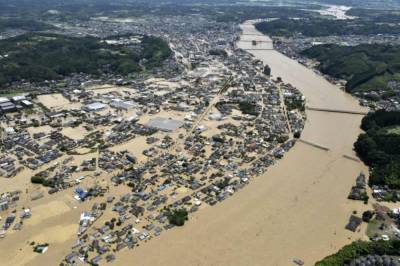 Мощные ливни в Японии: паводки, оползни и более 50 погибших – фото и видео
