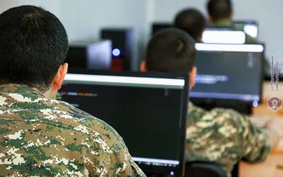 "Ситуация опасная": азербайджанские хакеры добрались до документов Минобороны Армении