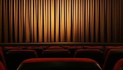 Театры и кинотеатры откроются в столице 1 августа