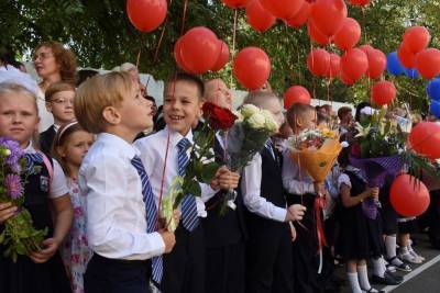 Традиционные линейки 1 сентября отменили в России