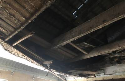 В Одессе в многоквартирном доме второй раз месяц обвалилась крыша: кадры разрушений
