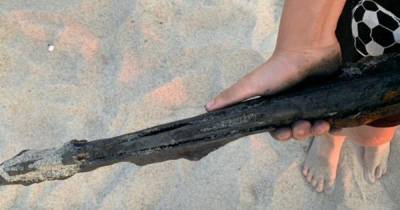 Дети нашли старинную винтовку на побережье под Балтийском (фото)