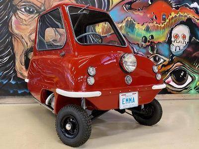 Самый маленький автомобиль в мире выставлен на аукцион