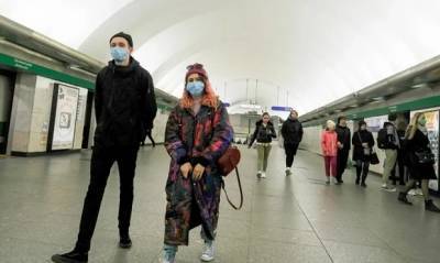 В Петербурге стали массово заводить дела на граждан за отказ носить защитные маски