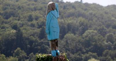 Вандалы сожгли деревянную статую первой леди США Меланьи Трамп