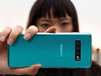 Samsung проведет виртуальную презентацию новой высококлассной модели смартфона