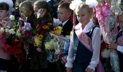 В России отменили школьные линейки 1 сентября