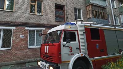 Три человека погибли во время пожара в квартире в Пензе