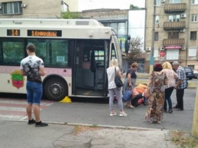В Запорожье троллейбус сбил женщину на «зебре»