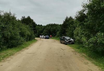 В Тверской области столкнулись две легковушки: один из водителей был пьян, другой сбежал с места ДТП
