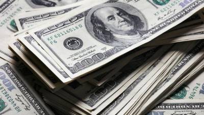 Открытие межбанка: Доллар снизился на три копейки