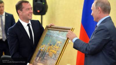 Медведев ответил на вопрос об отношениях с Путиным