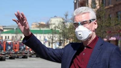 Собянин отменил обязательное ношение масок на улице с 13 июля. Другие меры карантина также ослаблены