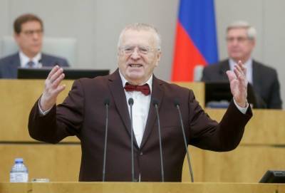 Жириновский пригрозил сложением полномочий всеми депутатами и губернаторами от ЛДПР