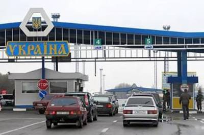 На границе с Россией возобновили пропуск в пяти пунктах