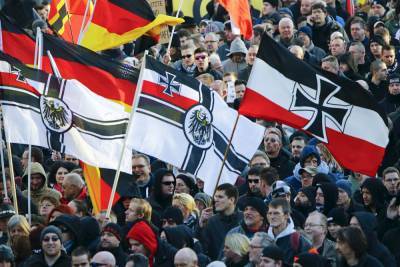 Германия: Количество правых экстремистов значительно увеличилось, риск исламистских атак по-прежнему высок