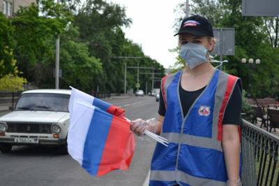 Оккупированный Донецк зачищают от российских флагов: красноречивое фото