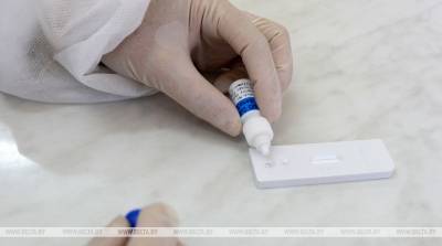 Сдать экспресс-тест на антитела к COVID-19 платно можно в 10 поликлиниках Минска