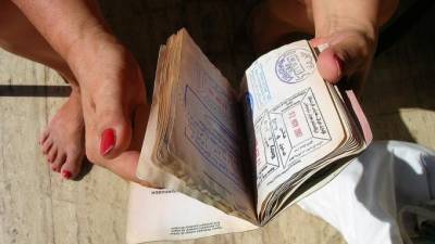 Визовый центр Финляндии в Петербурге начал работать на выдачу паспортов