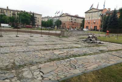В сквере у мэрии Петрозаводска появятся дорожки из натурального камня