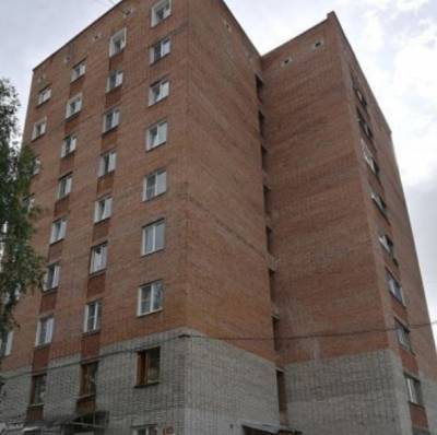 В Кузбассе трёхлетнюю девочку доставили в реанимацию после падения из окна