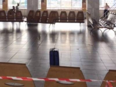 «Минирование?»: в Киеве устроили переполох из-за странного чемодана на вокзале